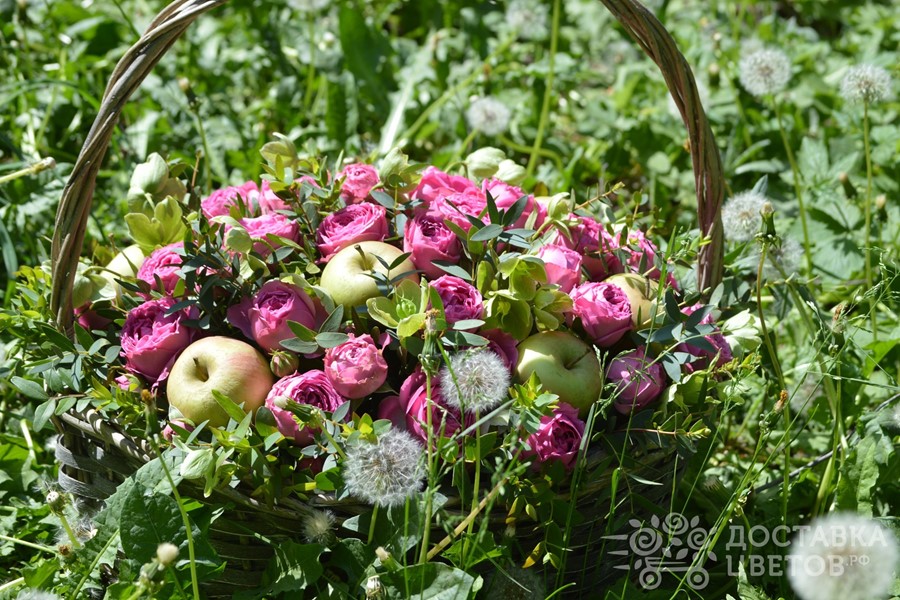 Корзина цветов Летняя рапсодия